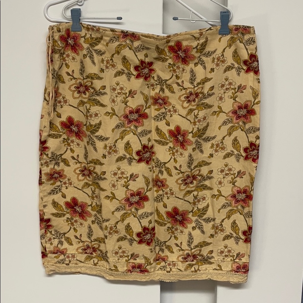 The Limited tan / red floral linen skirt